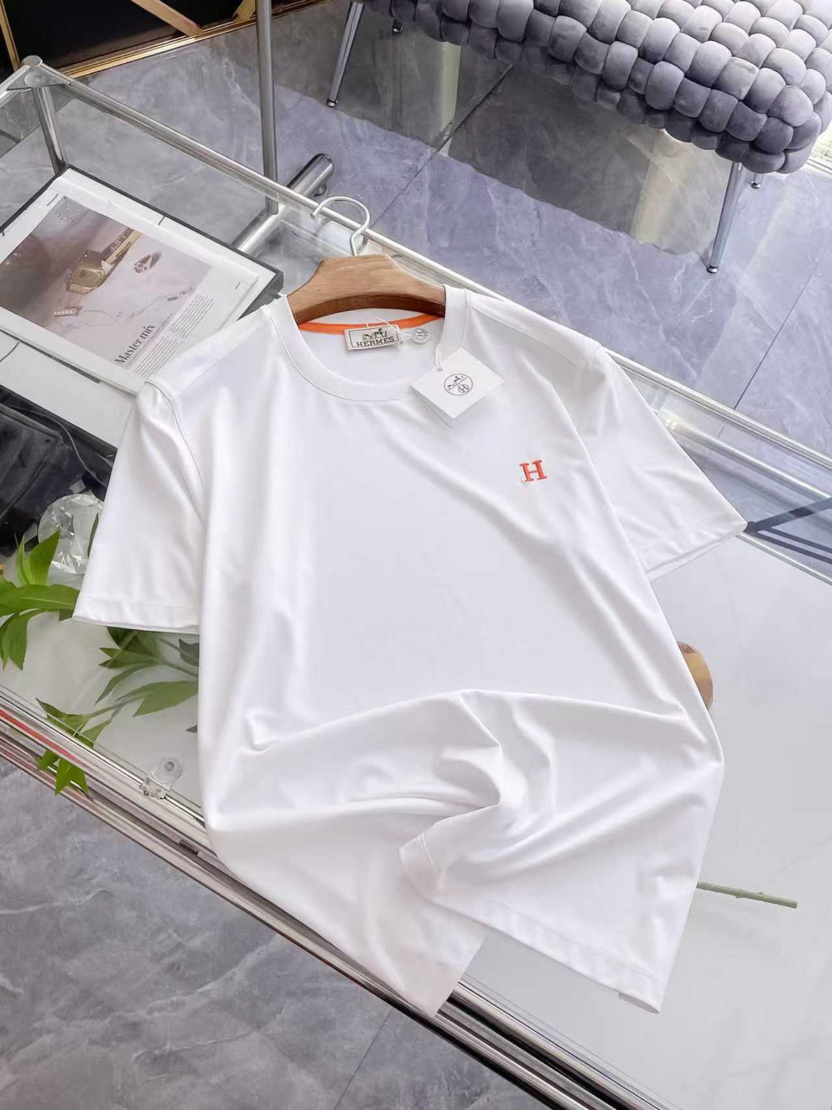 2026 New Embroidered Letter T SHIRT