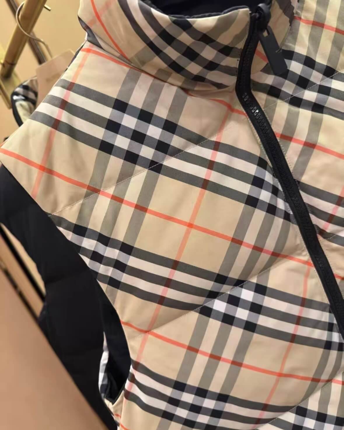 2026 New Ultra-Light Plaid Down Jacket