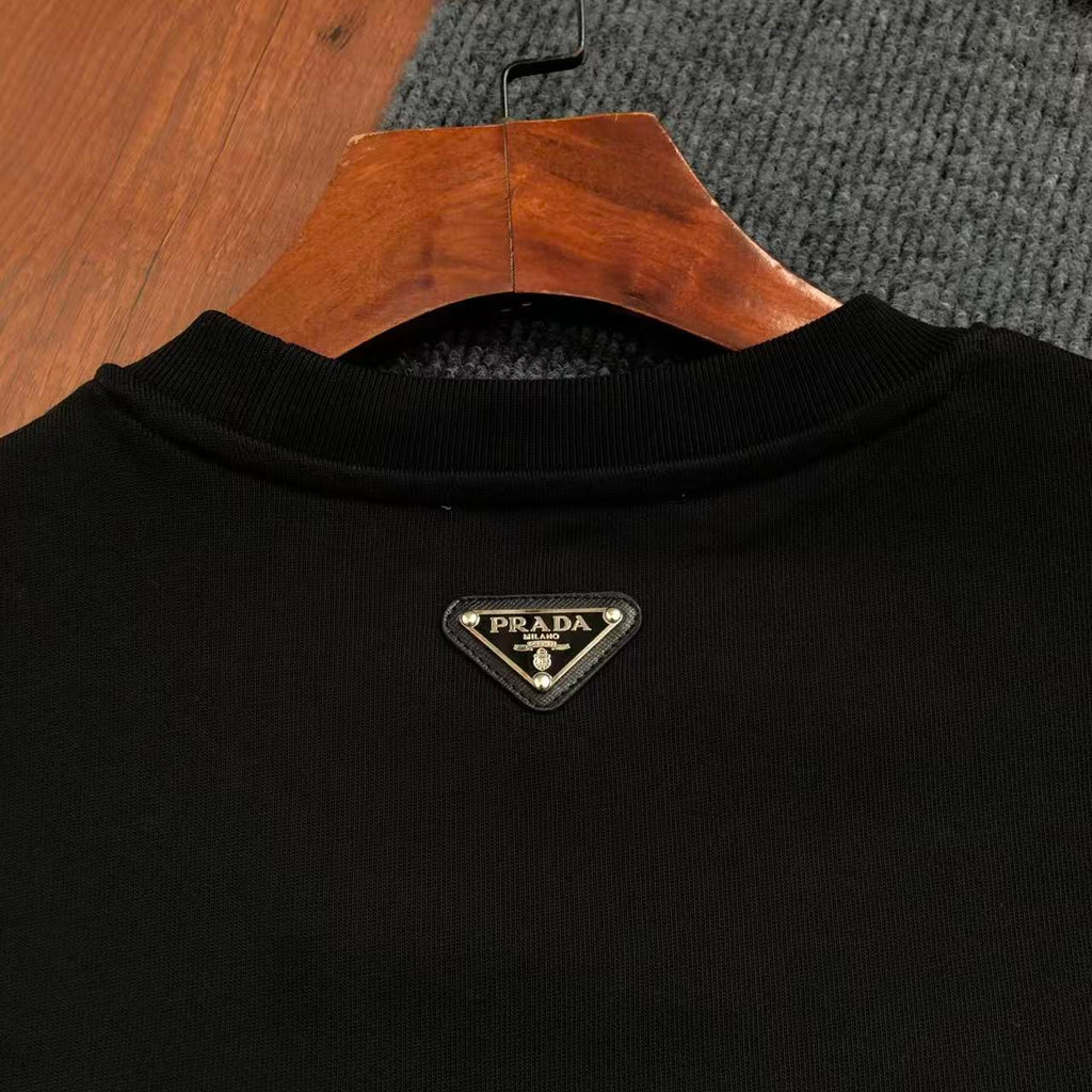 Classic Style Sweatshirt with Triangle Patch