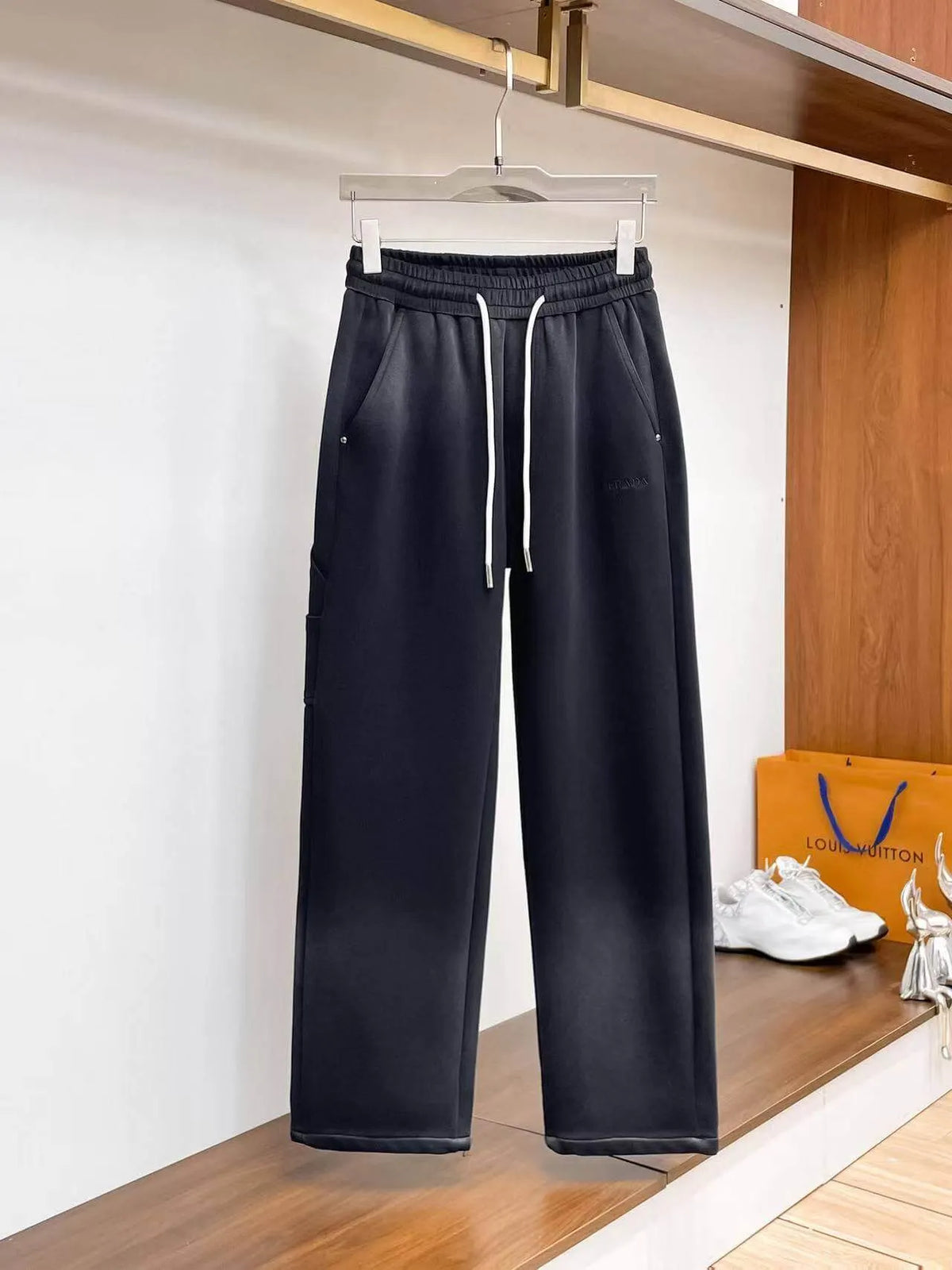 Side Cargo Pocket Embossed   Pants