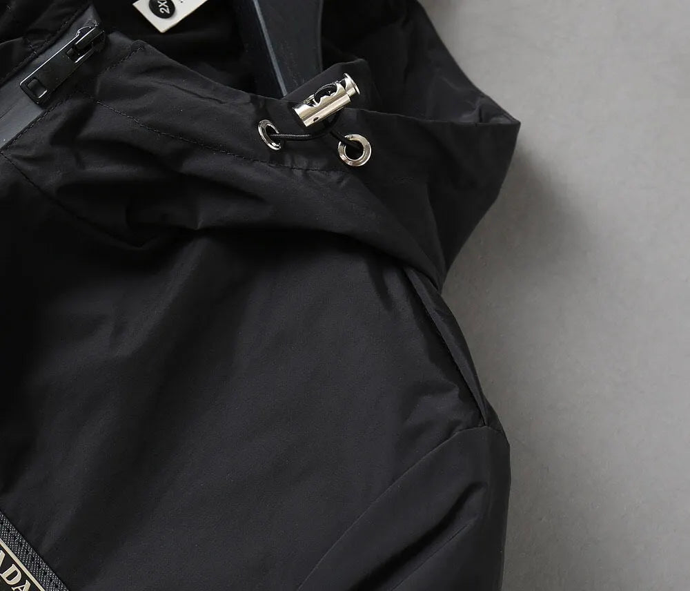 Triangle Seamed Hooded Jacket