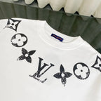 Classic Necklace T-shirt
