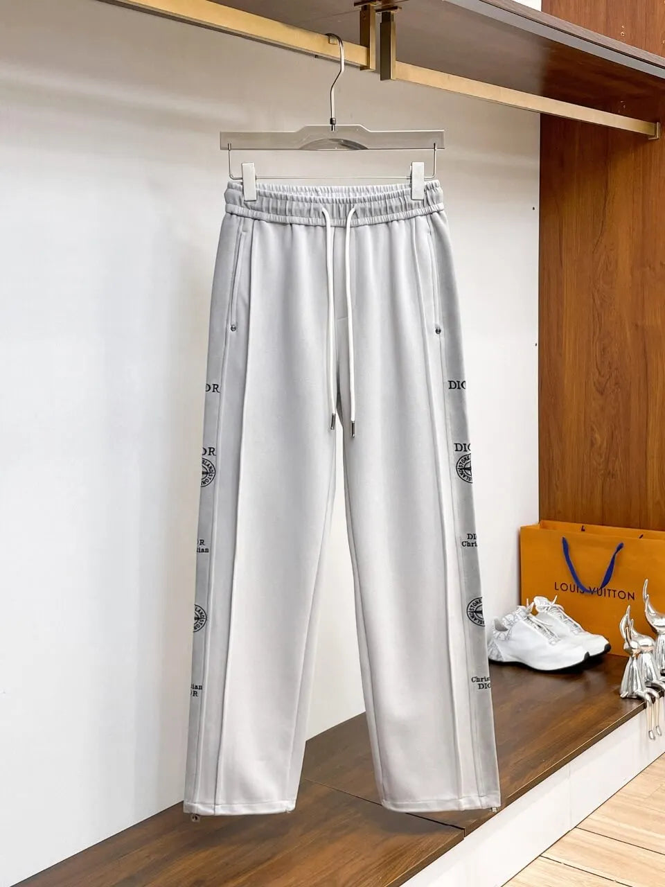 Side Repeating   Print Loose‑Fit Pants
