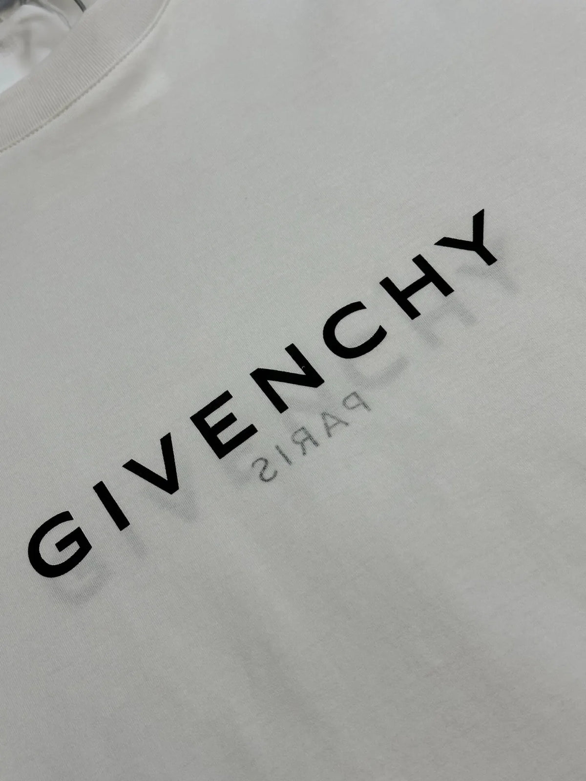 Minimalist Reverse Letter Print T-Shirt