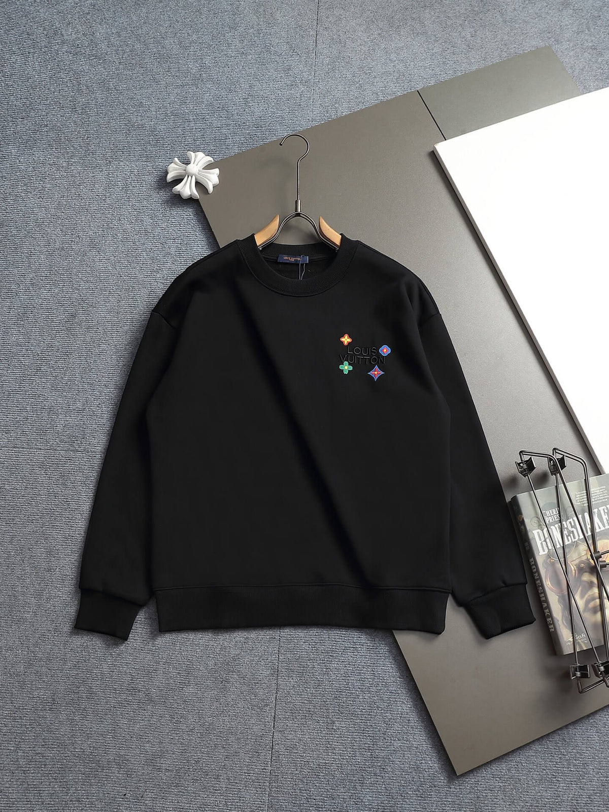 Puff Embroidery Sweatshirt