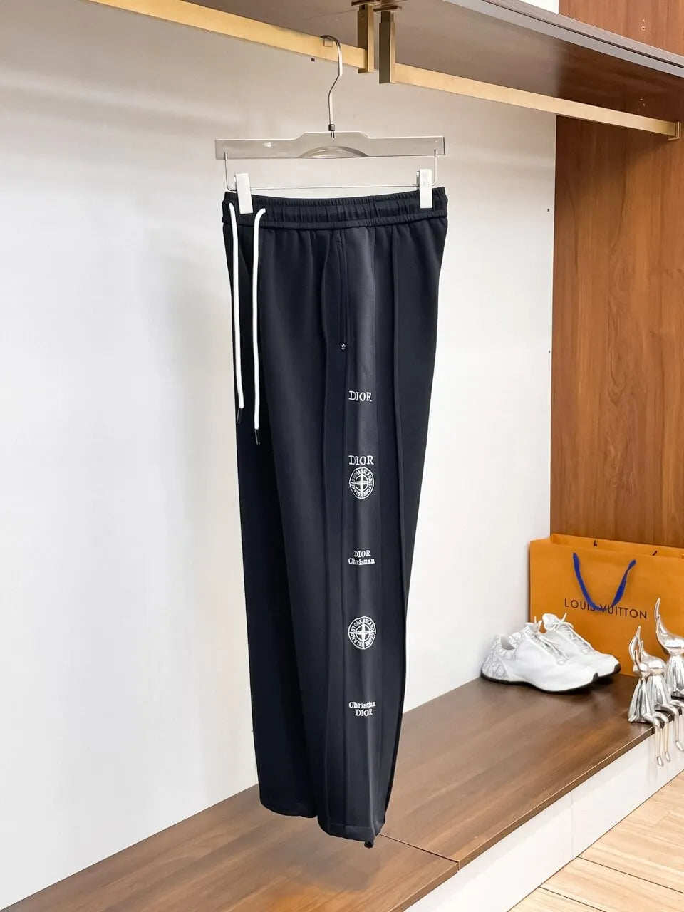 Side Repeating   Print Loose‑Fit Pants