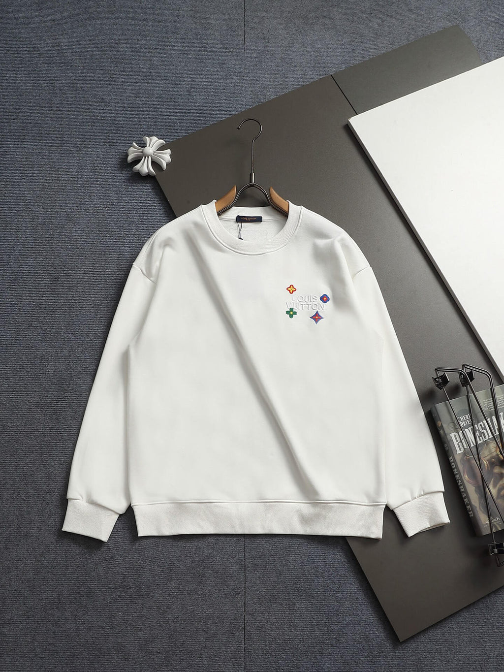 Puff Embroidery Sweatshirt
