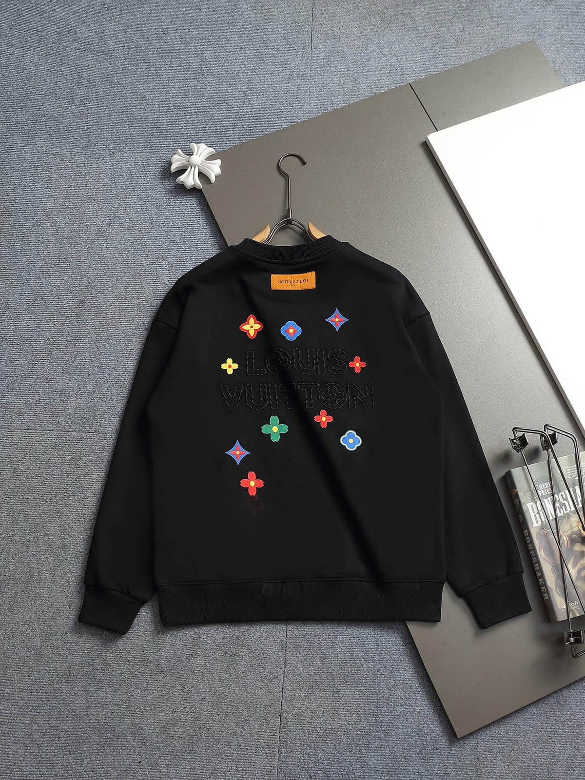 Puff Embroidery Sweatshirt