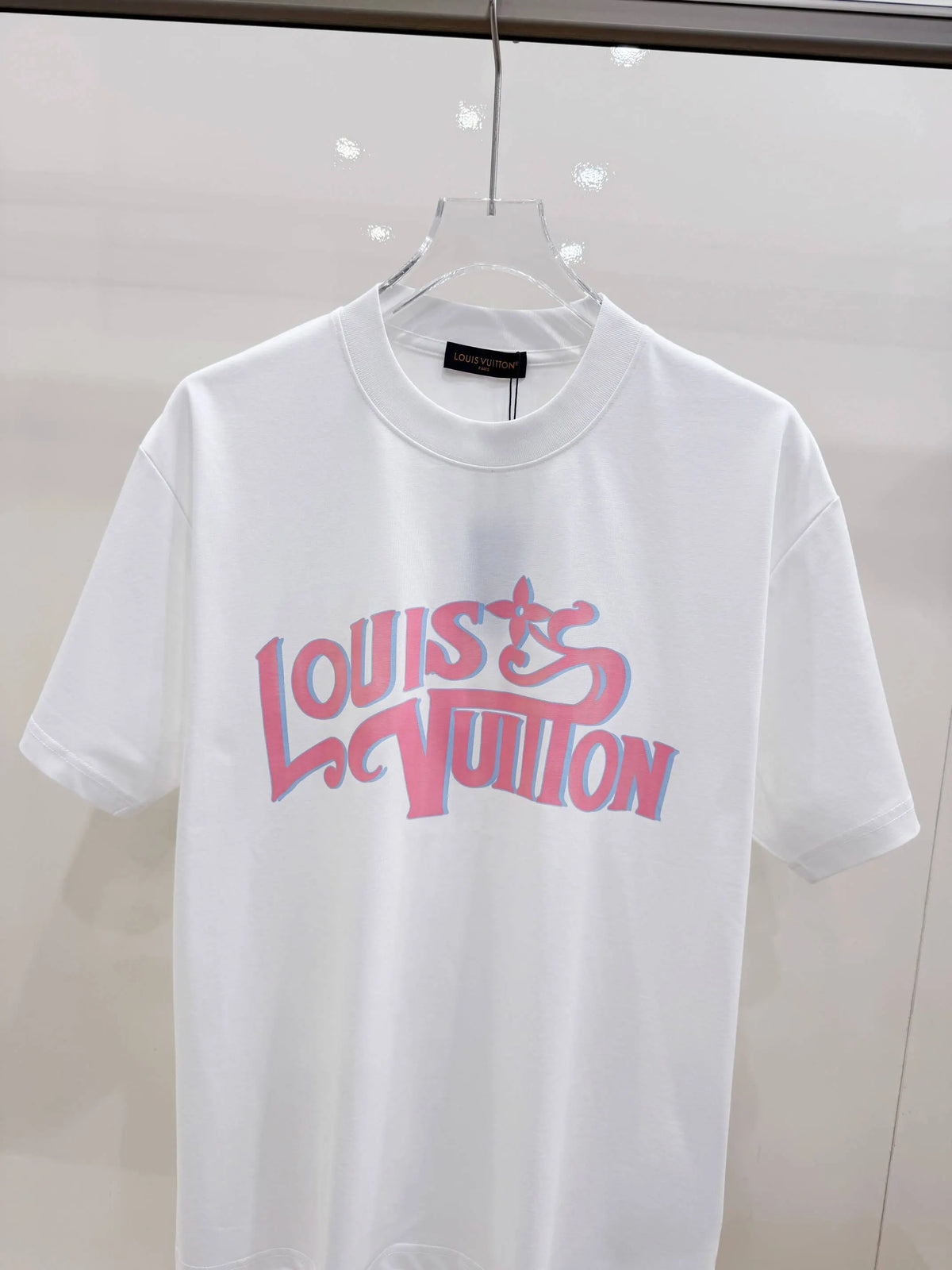 3D Shadow Graffiti Letter Print T-Shirt