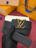 Street‑Style Belt With Classic Elements