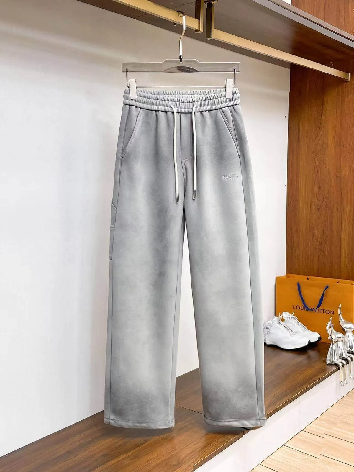 Side Cargo Pocket Embossed   Pants