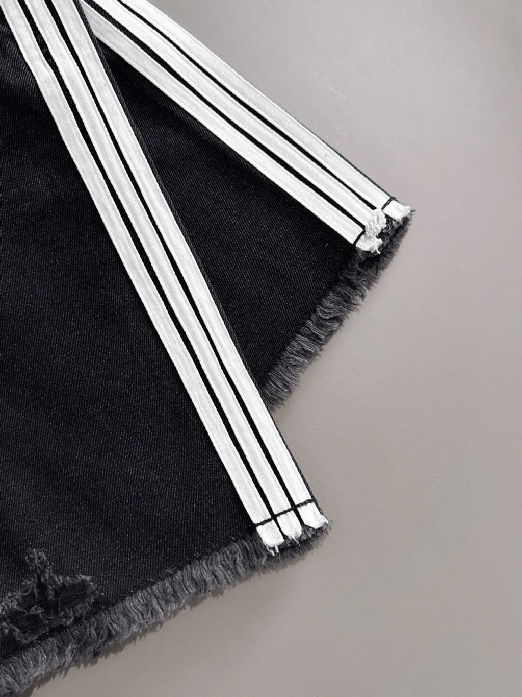 Side Stripe Frayed Hem Ripped Denim Shorts