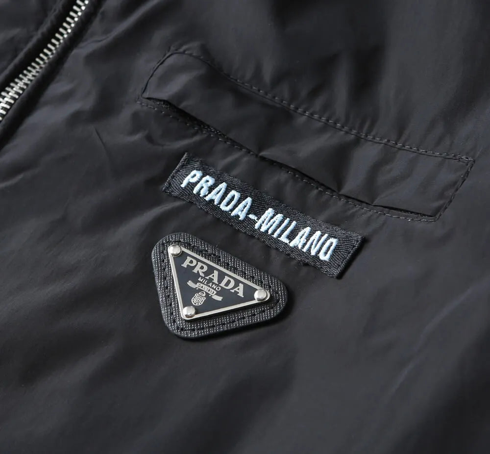 Triangle Contrast Lining Hooded Jacket